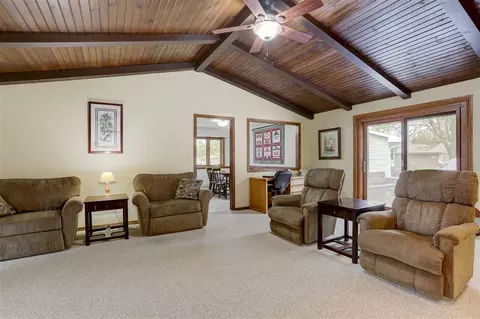 2110 W Applegate Dr, Appleton, WI 54914 photo 6