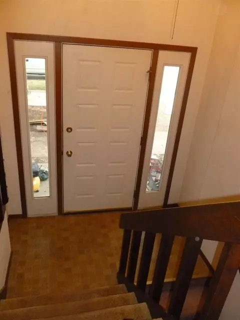 3040 E Canary St, Appleton, WI 54915 photo 2