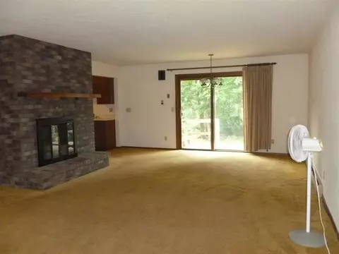 3040 E Canary St, Appleton, WI 54915 photo 7