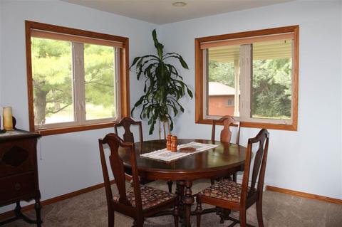 5830 Sandra Dr, Appleton, WI 54913 photo 6