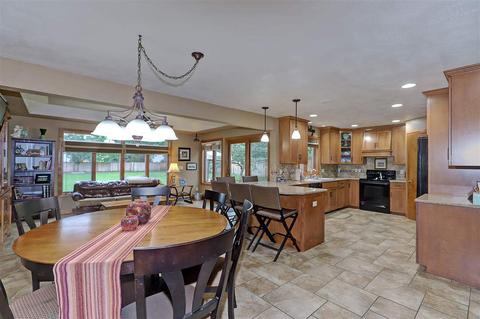2514 Hazelnut Ln, Appleton, WI 54915 photo 11