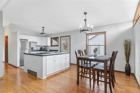 1018 S Weimar St, Appleton, WI 54915 photo 8