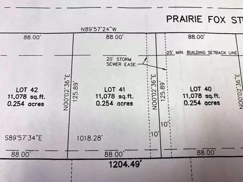 341 Prairie Fox St #41, North Fond Du Lac, WI 54937