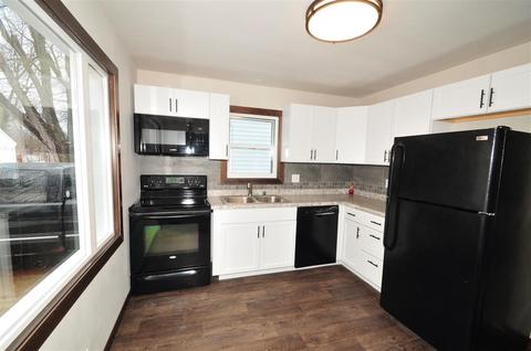 1411 W 8th St, Appleton, WI 54914 photo 2