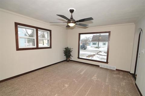 1411 W 8th St, Appleton, WI 54914 photo 3