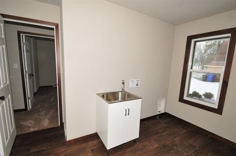 1411 W 8th St, Appleton, WI 54914 photo 5