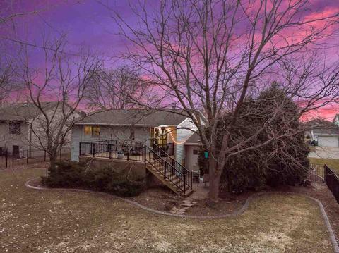 2032 W Jonathon Dr, Appleton, WI 54914 photo 3