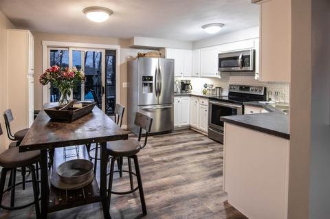 2032 W Jonathon Dr, Appleton, WI 54914 photo 4
