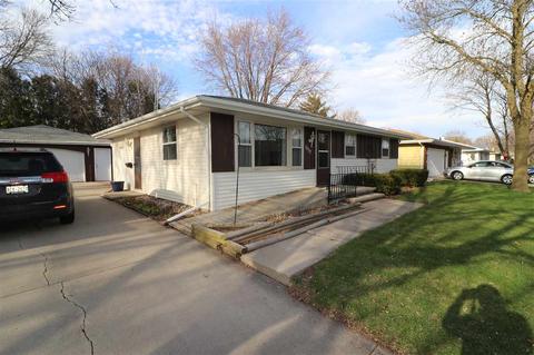 1032 E Park Hills Dr, Appleton, WI 54915 photo 2