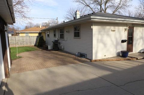1032 E Park Hills Dr, Appleton, WI 54915 photo 5
