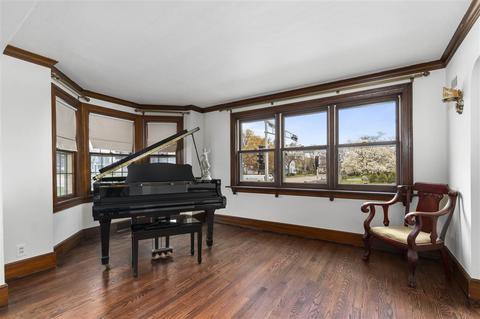 707 W Prospect Ave, Appleton, WI 54914 photo 9