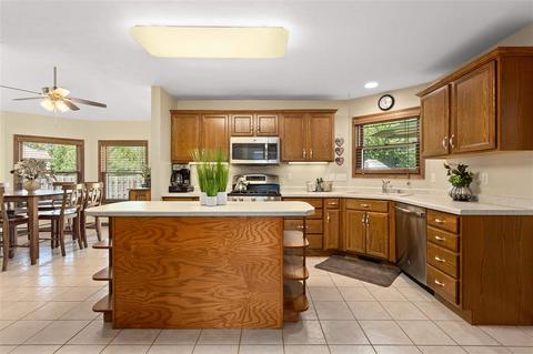 1508 E Bedford Ln, Appleton, WI 54915 photo 5