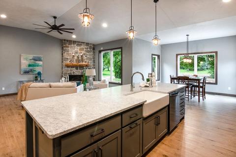 5742 W Spencer St, Appleton, WI 54914 photo 6