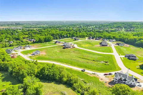 4667 Terra View Trl #35, De Pere, WI 54115