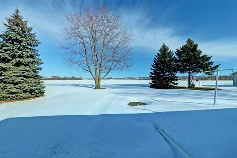 1010 Paramount Dr, Chilton, WI 53014 photo 5