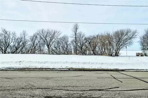 1010 Paramount Dr, Chilton, WI 53014 photo 6