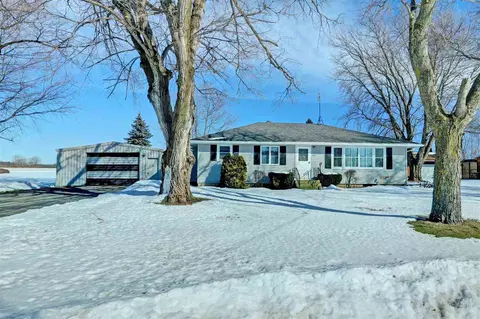 1010 Paramount Dr, Chilton, WI 53014 photo 1