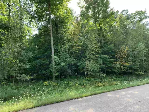 Oak View Drive, Shawano, WI 54166