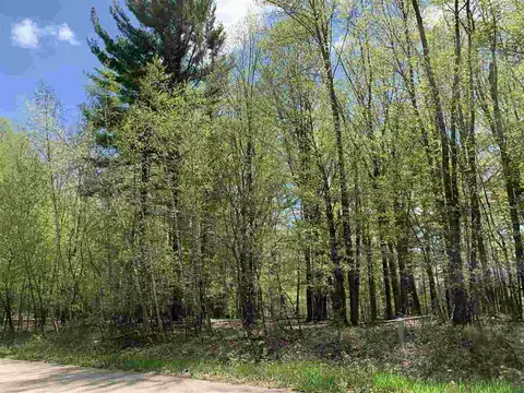 Oak View Drive, Shawano, WI 54166