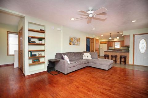 532 N State St, Appleton, WI 54911 photo 3