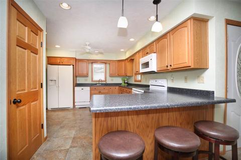 532 N State St, Appleton, WI 54911 photo 6