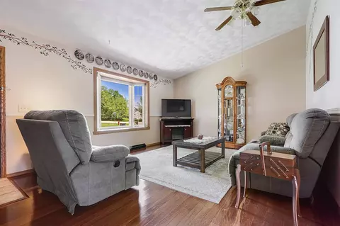 w5955 Garnet Drive, Appleton, WI 54915 photo 3