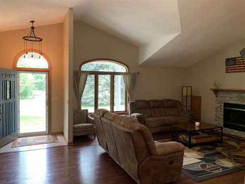 w6978 Sunrise Trail, Appleton, WI 54914 photo 2