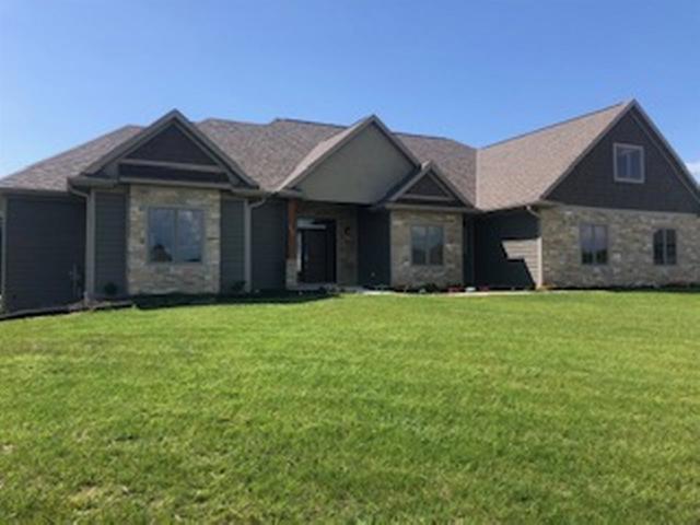 homes for sale in apple hill ontario