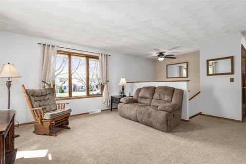 2150 Michelle Ct, Appleton, WI 54914 photo 2