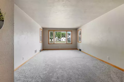 1424 W 8th St, Appleton, WI 54914 photo 4