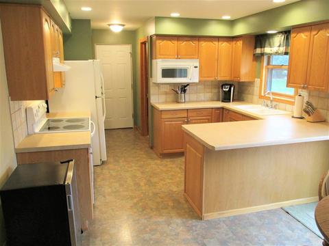 628 W Seneca Dr, Appleton, WI 54911 photo 9