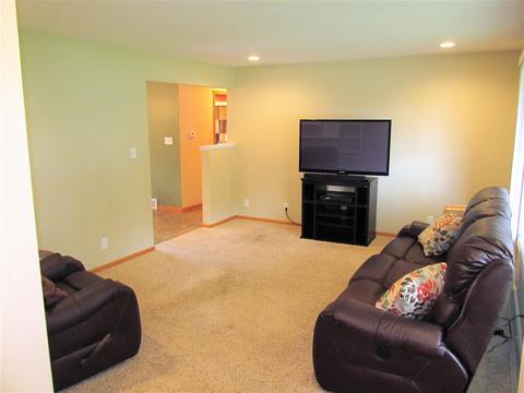 628 W Seneca Dr, Appleton, WI 54911 photo 5