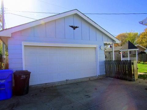1919 E College Ave, Appleton, WI 54915 photo 3
