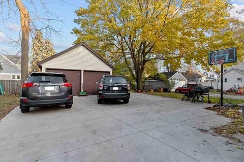 914 N Durkee St, Appleton, WI 54911 photo 2