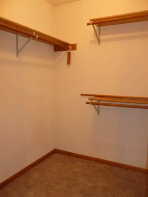 2412 N Skylark Dr, Appleton, WI 54914 photo 21