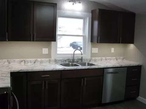 803 W Packard St, Appleton, WI 54911 photo 3