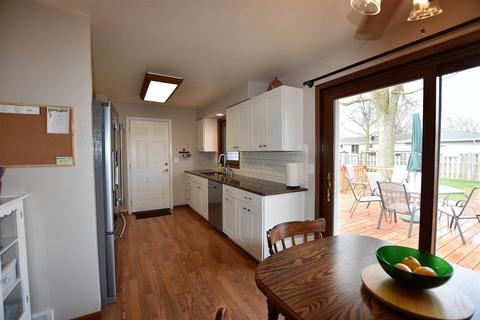 2319 S Horizon Dr, Appleton, WI 54915 photo 7