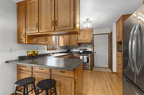 2321 W Seneca Dr, Appleton, WI 54914 photo 4