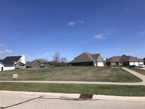 2125 Lucille Ct #6, Suamico, WI 54313