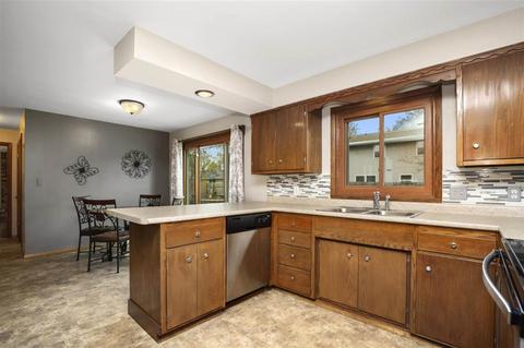 1731 N Edgewood Ave, Appleton, WI 54914 photo 6