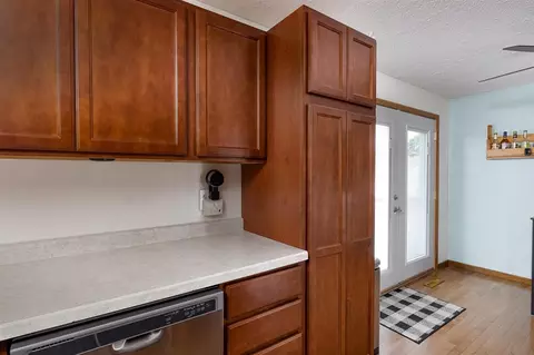 2512 S Telulah Ave, Appleton, WI 54915 photo 9