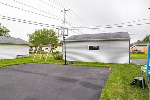 2512 S Telulah Ave, Appleton, WI 54915 photo 3
