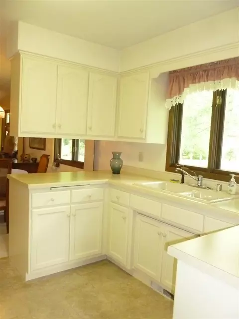 2531 S Harmon St, Appleton, WI 54915 photo 8