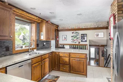 2139 W Glendale Ave, Appleton, WI 54914 photo 9