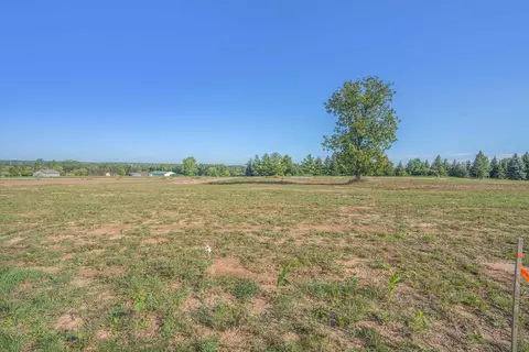 1785 Dollar Rd #10, De Pere, WI 54115