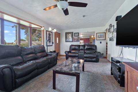 5520 W Sandra Dr, Appleton, WI 54913 photo 3
