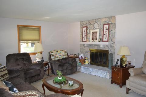 2319 S Carpenter St, Appleton, WI 54915 photo 4
