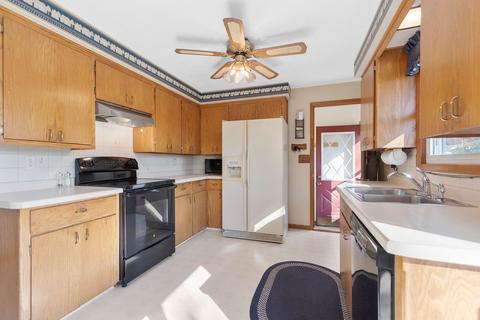 618 S Schaefer St, Appleton, WI 54915 photo 5