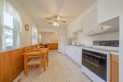 602 E Fremont St, Appleton, WI 54915 photo 4