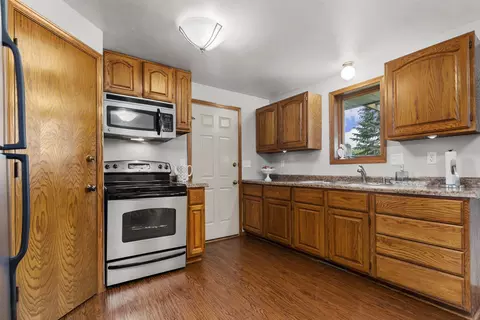 330 Sharla St, Wrightstown, WI 54180 photo 4